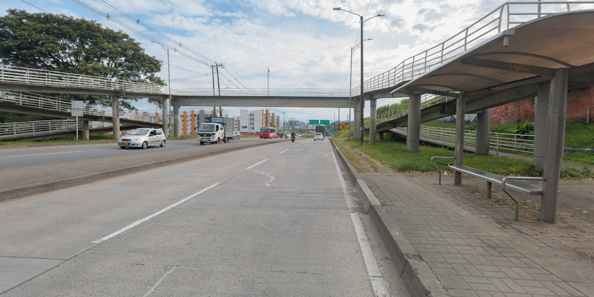 Av. Ferrocarril (Antes/Después)