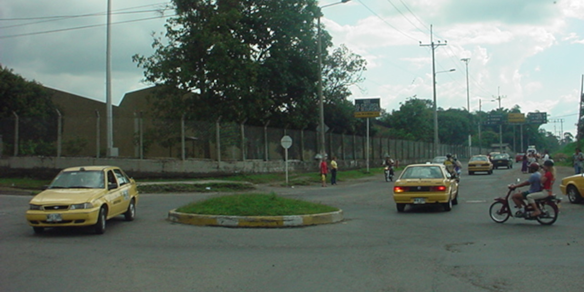 Glorieta Postobon (Antes/Después)