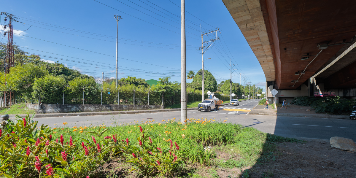 Glorieta Postobon (Antes/Después)